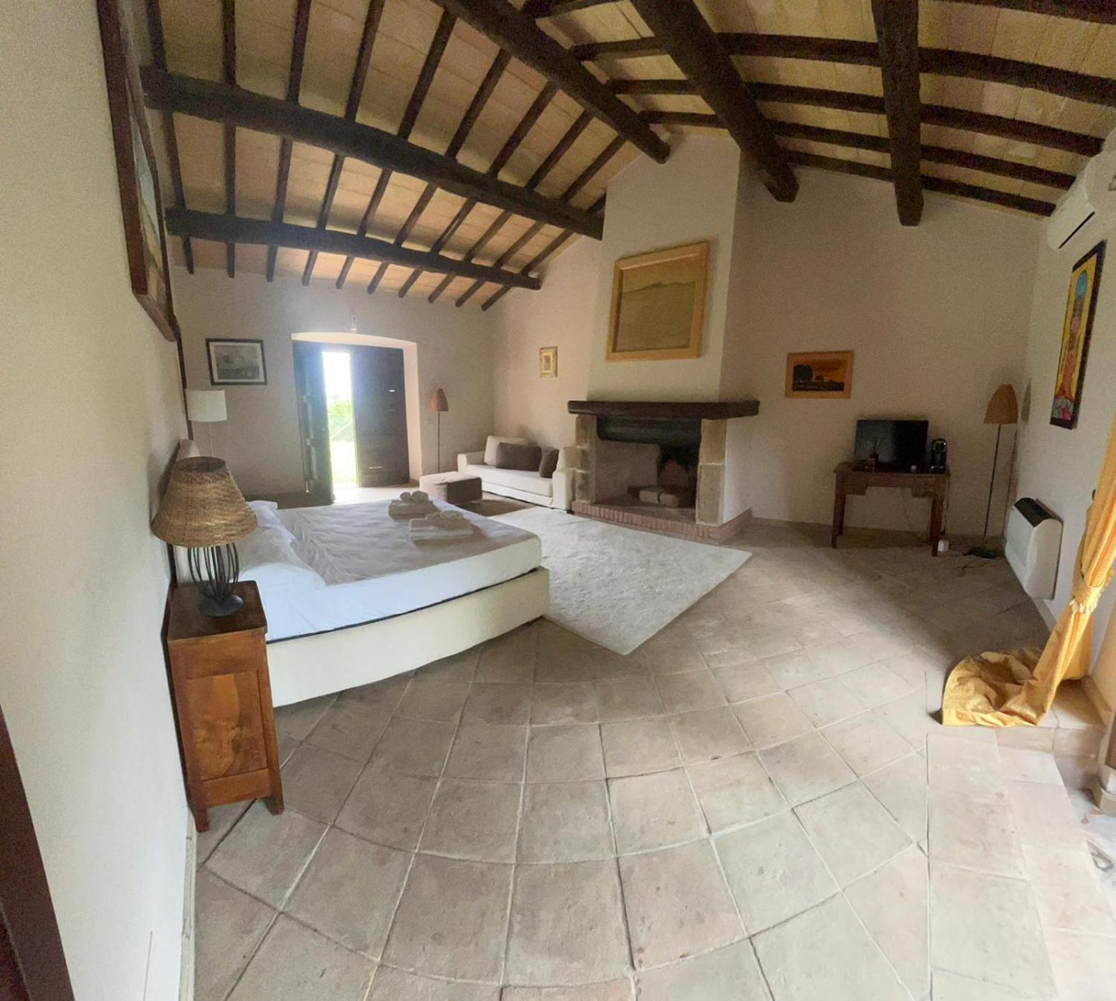 Agriturismo Cerrosughero Canino ภายนอก รูปภาพ